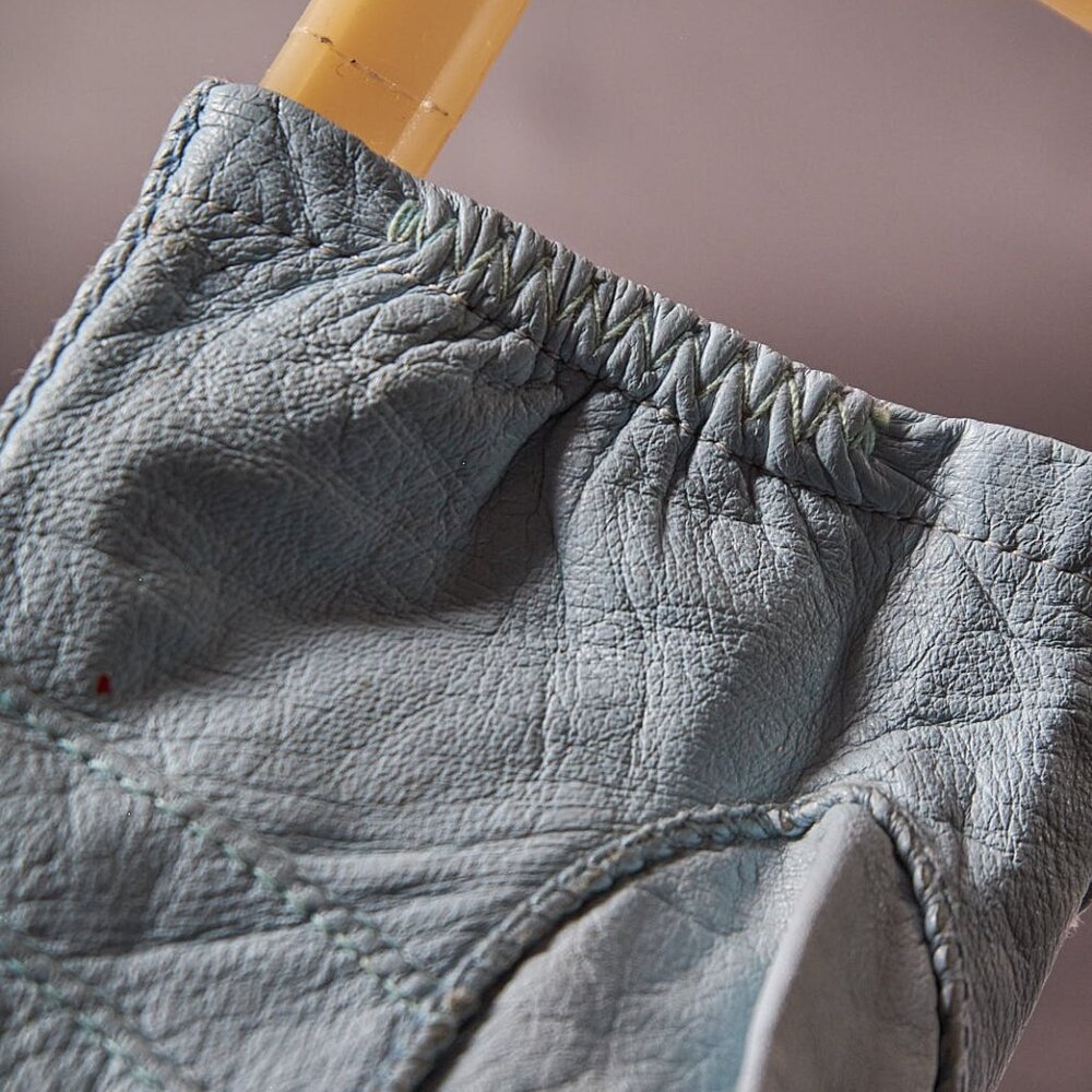 1950s Baby Blue Leather Driving Golf Gloves